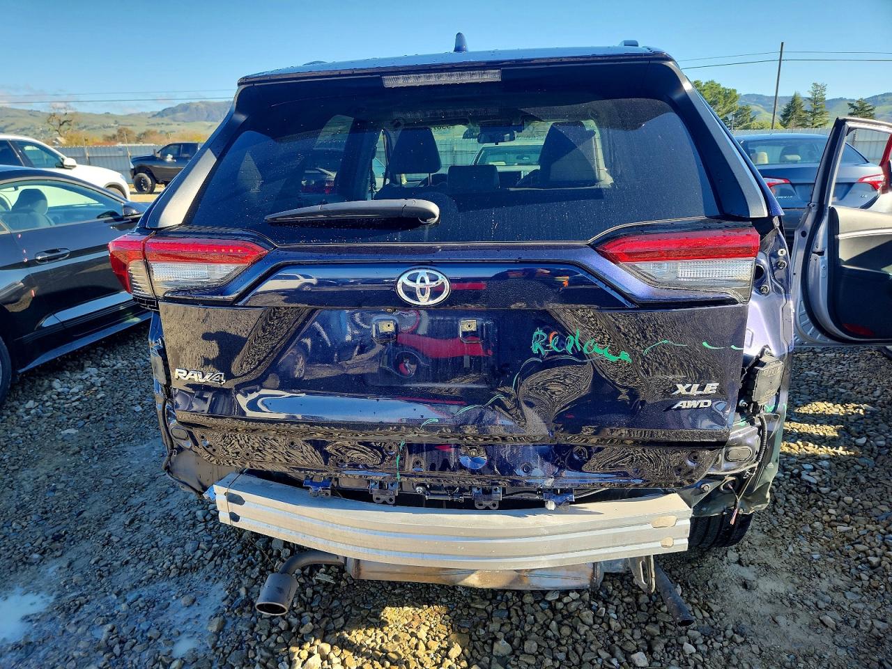 2019 TOYOTA RAV4 XLE PREMIUM photo 6