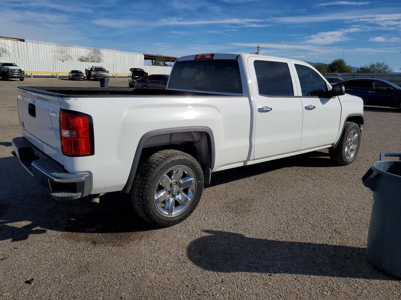 2014 GMC SIERRA C1500 photo 3