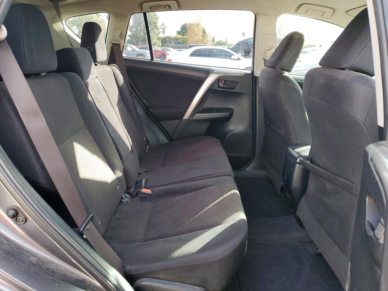 2017 TOYOTA RAV4 LE photo 11