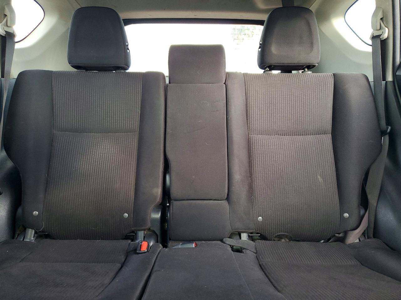 2017 TOYOTA RAV4 LE photo 10