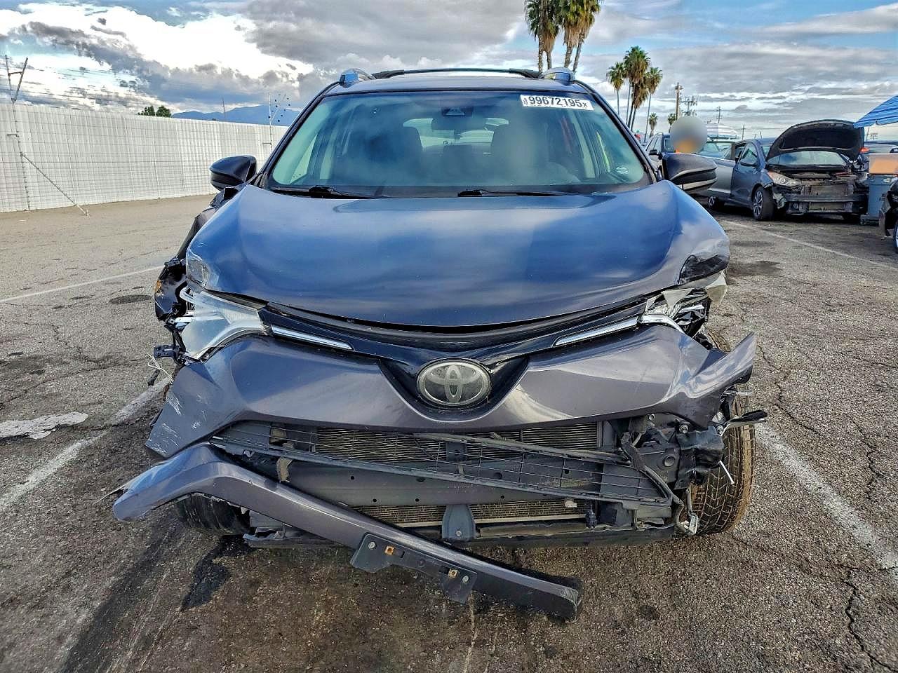 2017 TOYOTA RAV4 LE photo 5
