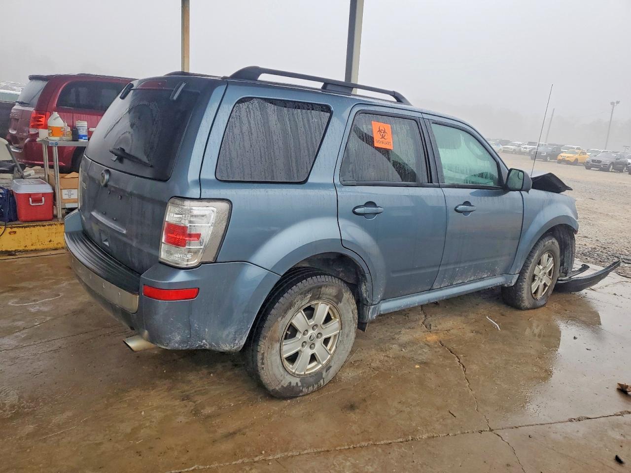 2010 MERCURY MARINER photo 3