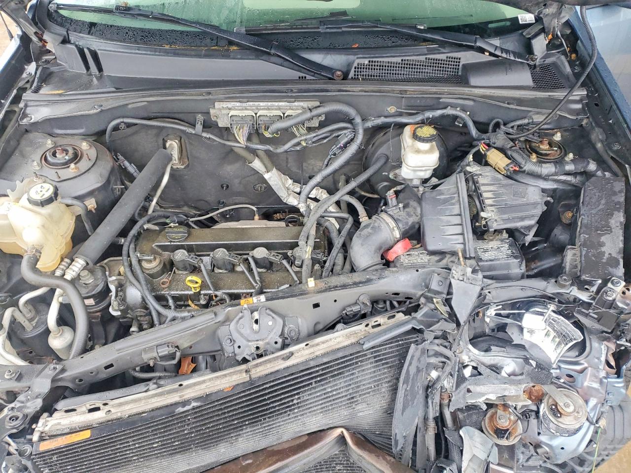 2010 MERCURY MARINER photo 12