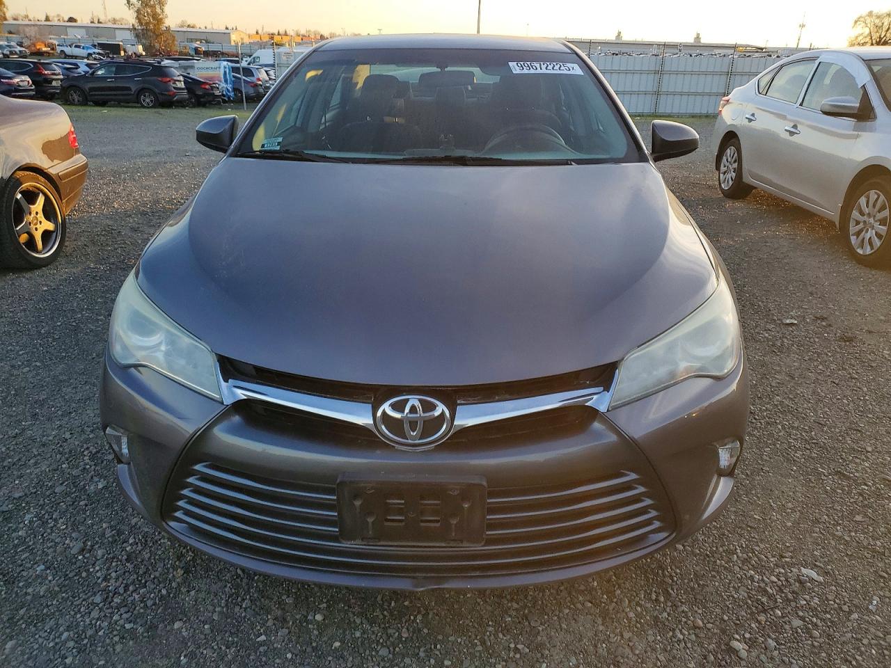 2016 TOYOTA CAMRY LE photo 5