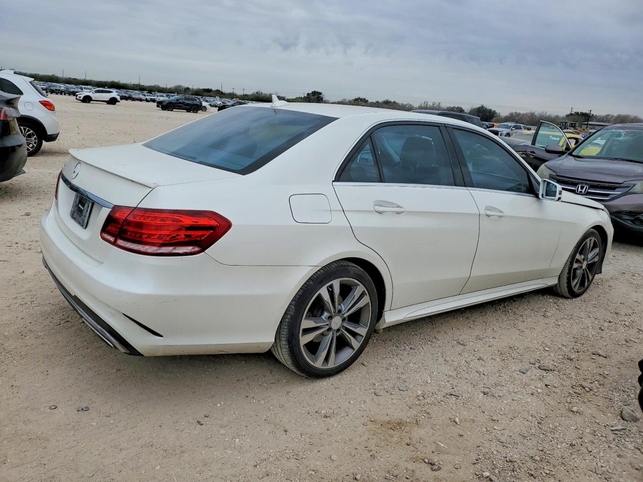2014 MERCEDES-BENZ E 350 photo 3