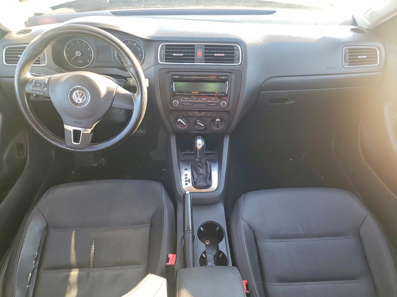 2012 VOLKSWAGEN JETTA SE photo 8