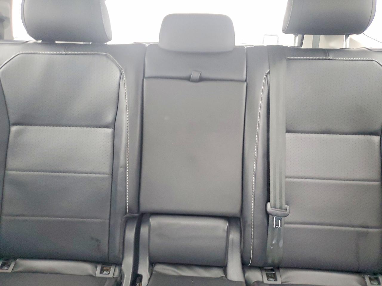2021 VOLKSWAGEN TIGUAN SE photo 10