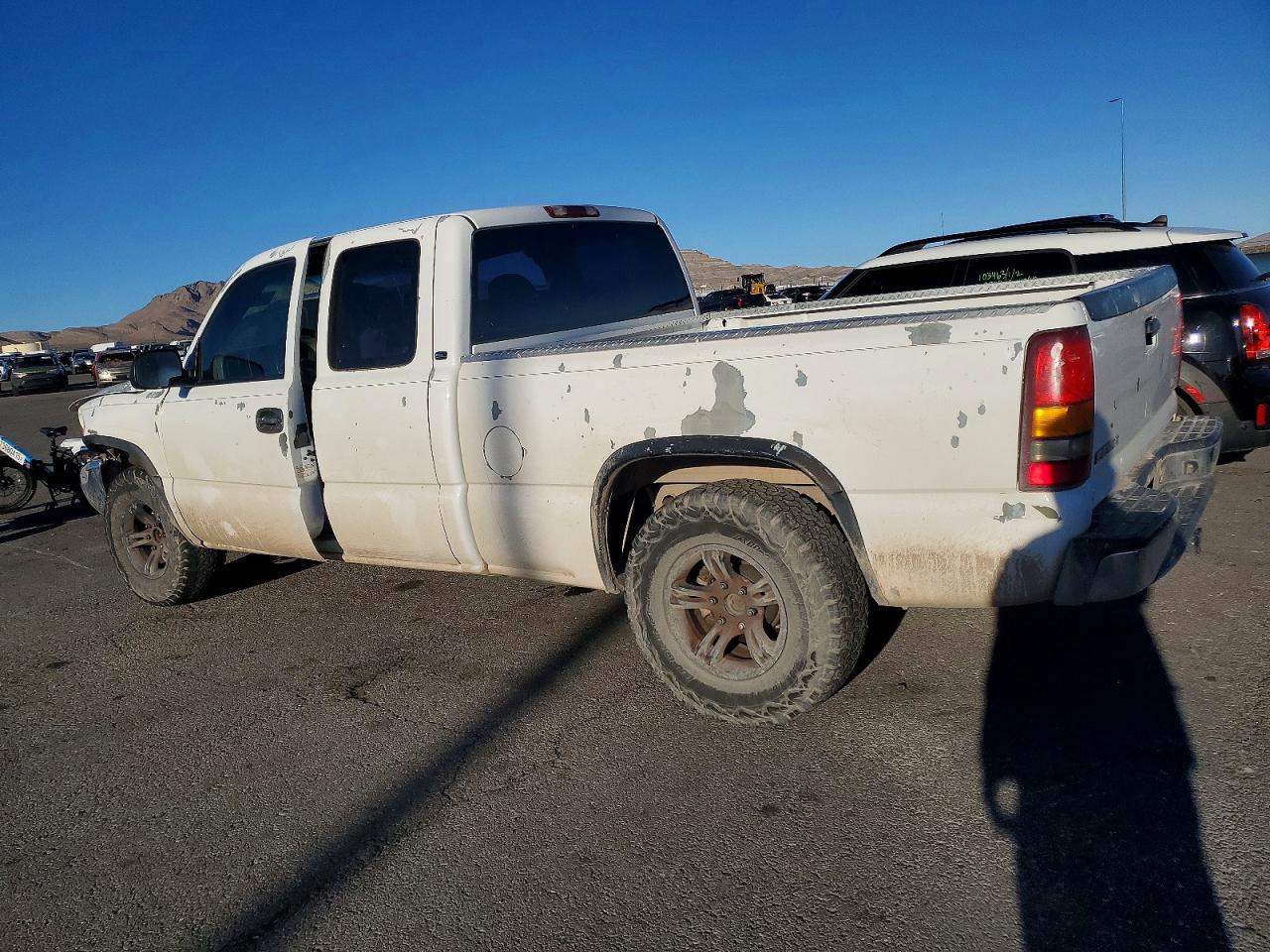 2001 GMC NEW SIERRA C1500 photo 2