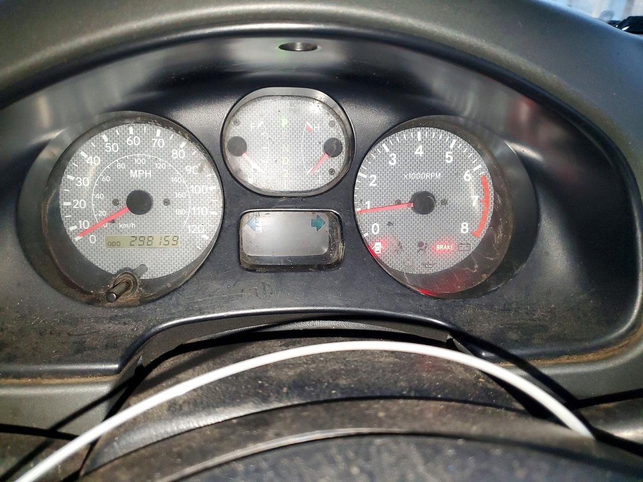 2000 TOYOTA RAV4 photo 9