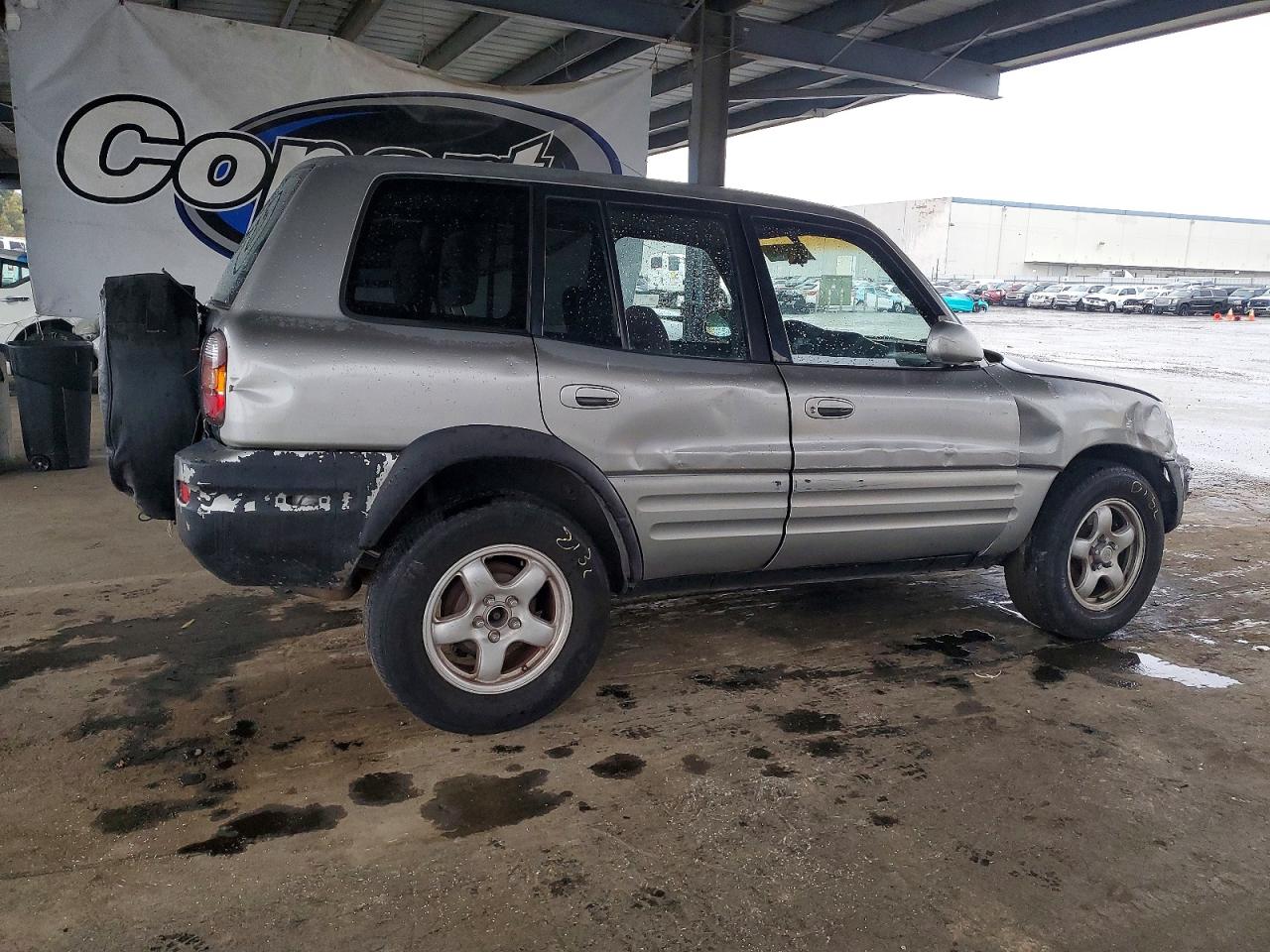 2000 TOYOTA RAV4 photo 3