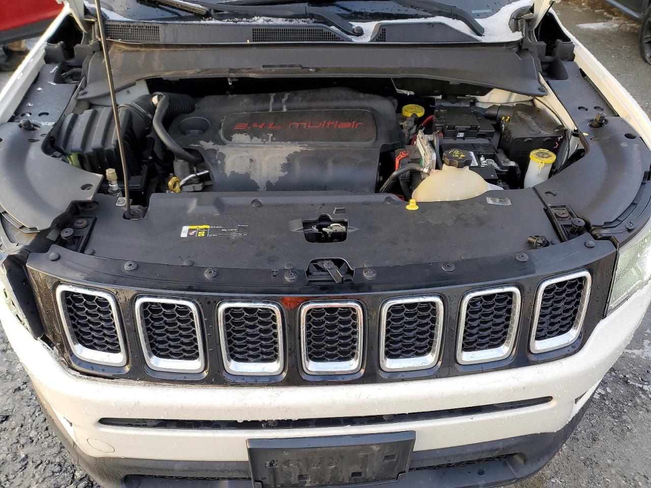 2017 JEEP COMPASS LATITUDE photo 12