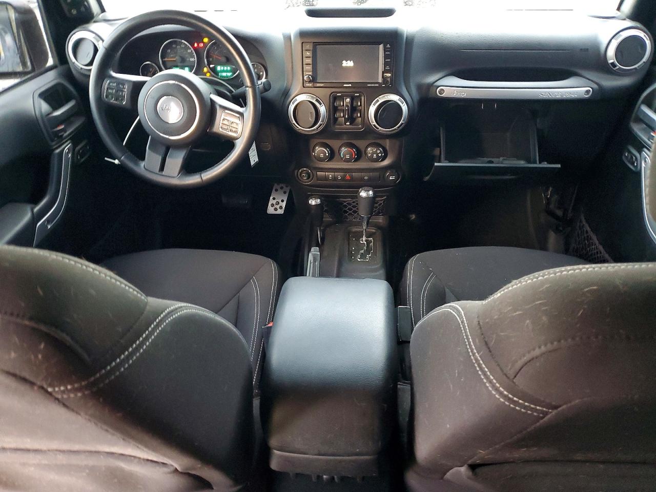 2015 JEEP WRANGLER UNLIMITED SAHARA photo 8