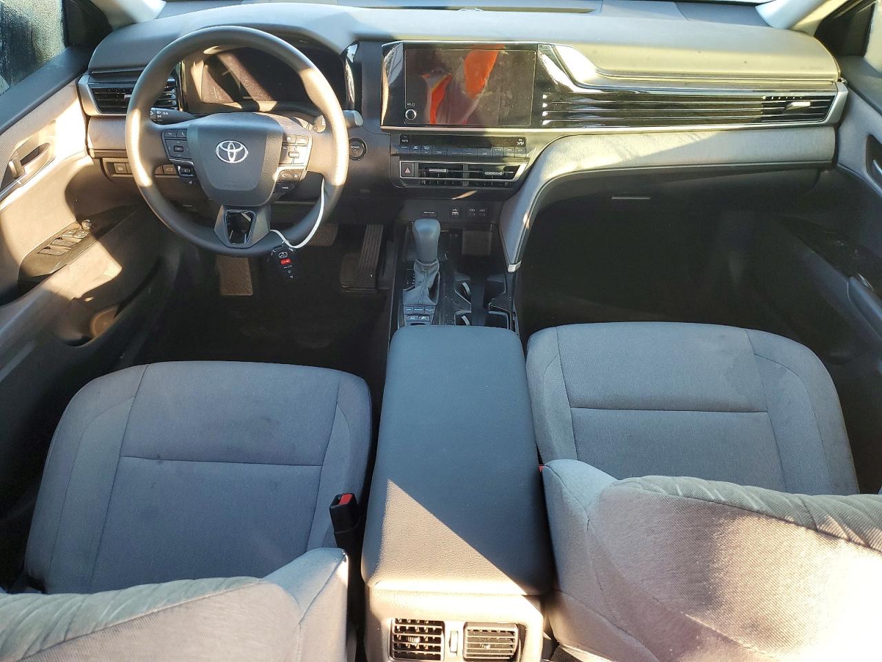 2025 TOYOTA CAMRY XSE photo 8