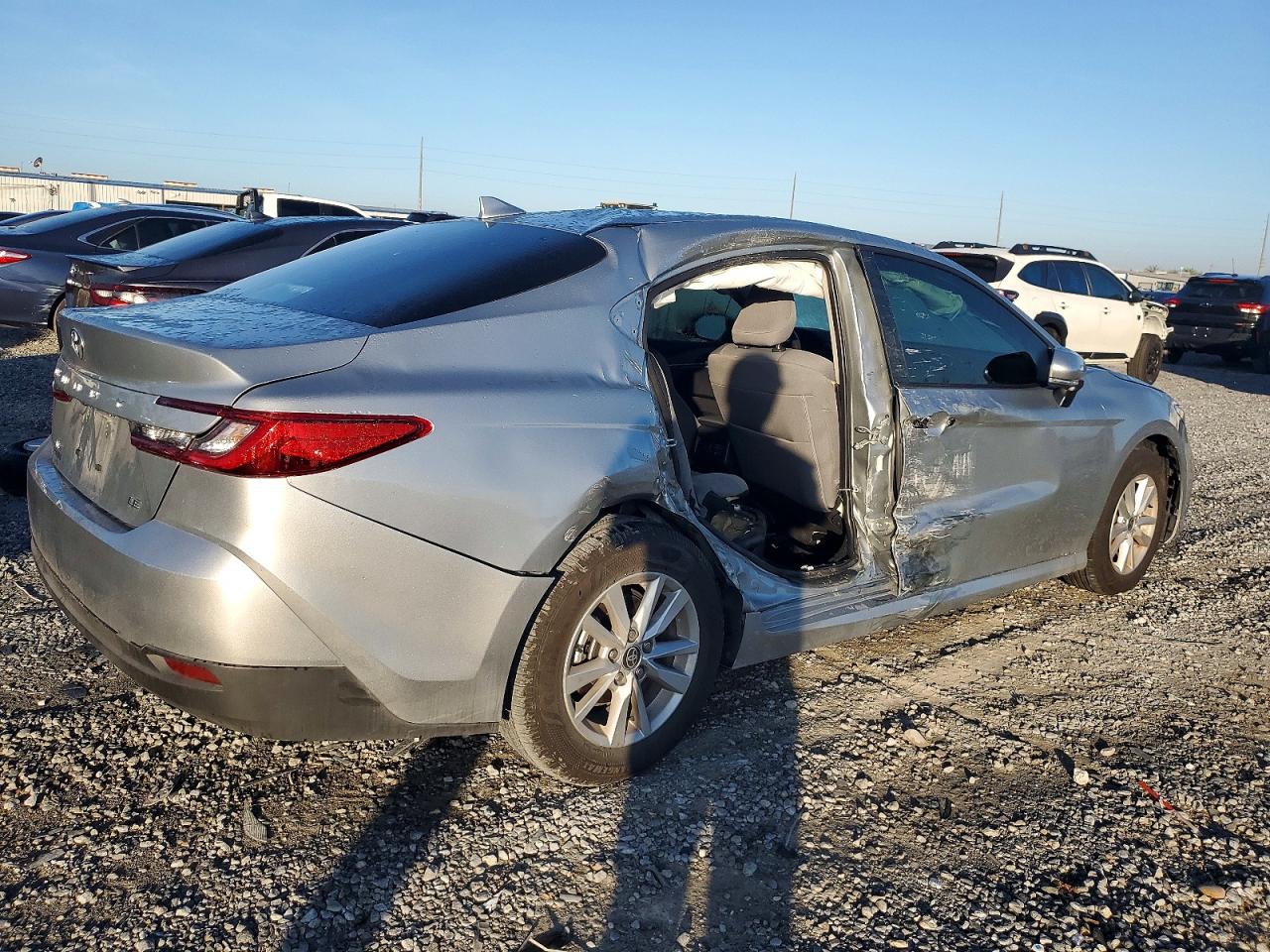 2025 TOYOTA CAMRY XSE photo 3