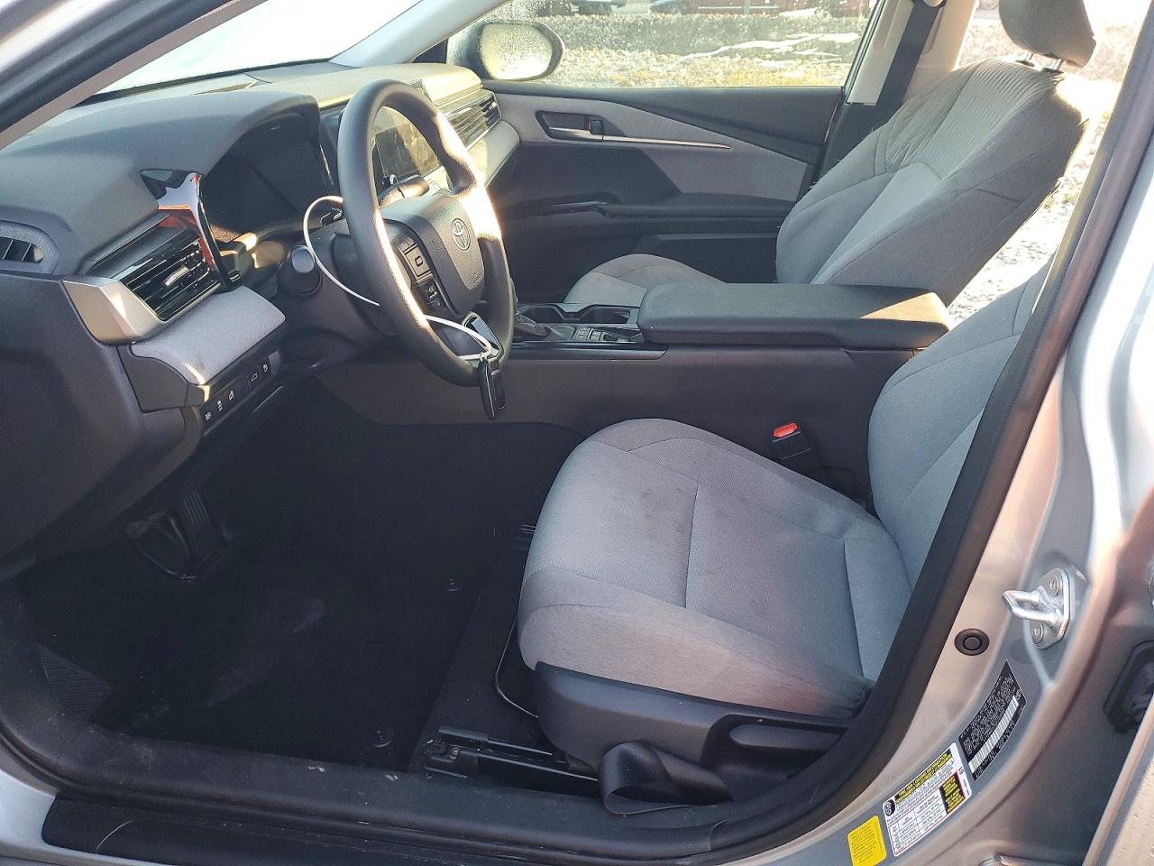 2025 TOYOTA CAMRY XSE photo 7
