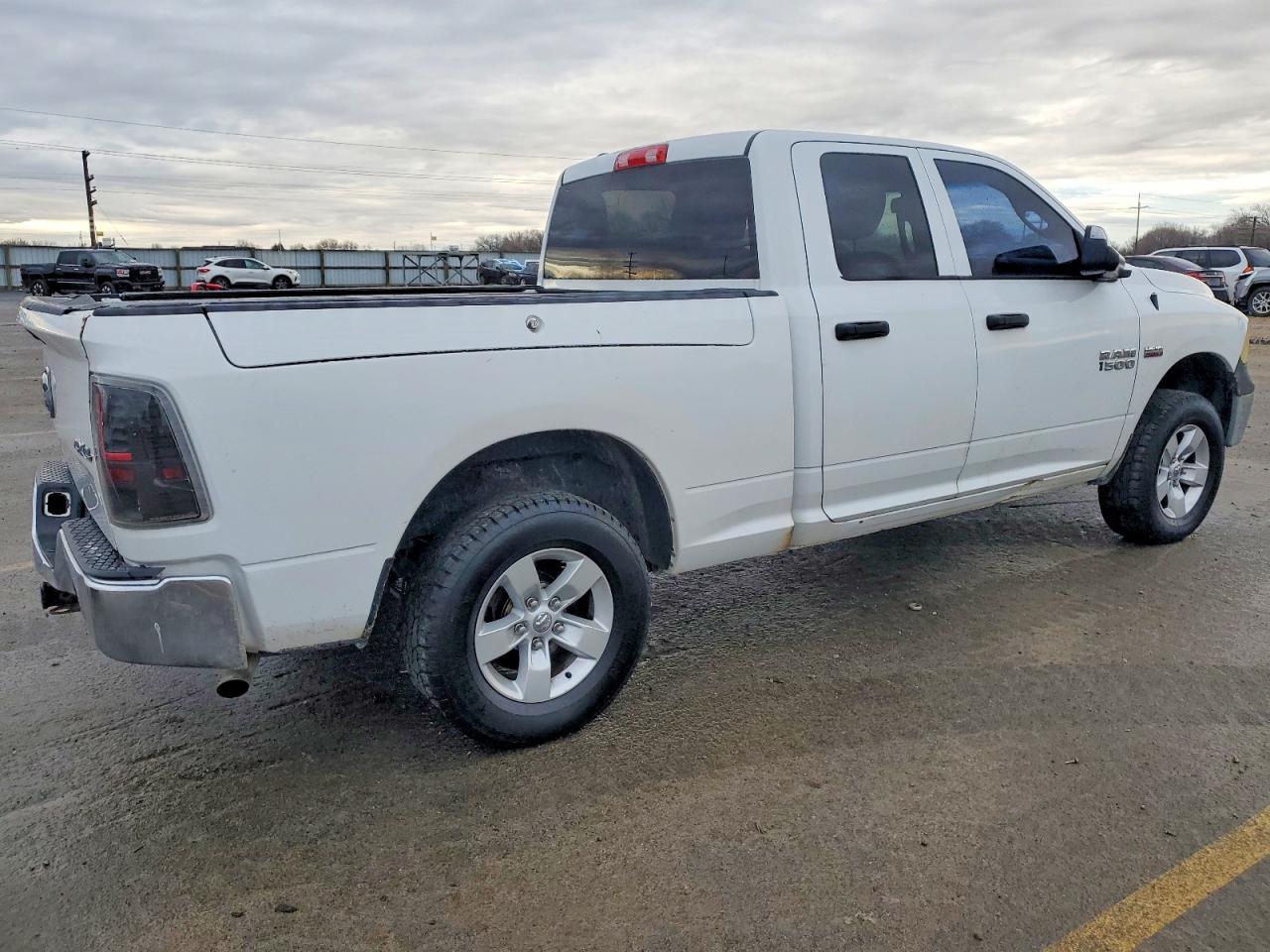 2015 RAM 1500 ST photo 3