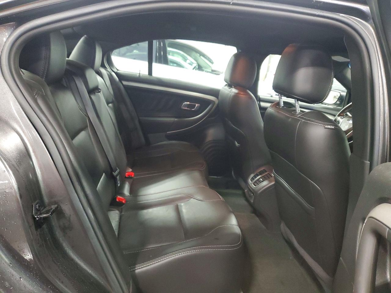2015 FORD TAURUS SEL photo 10