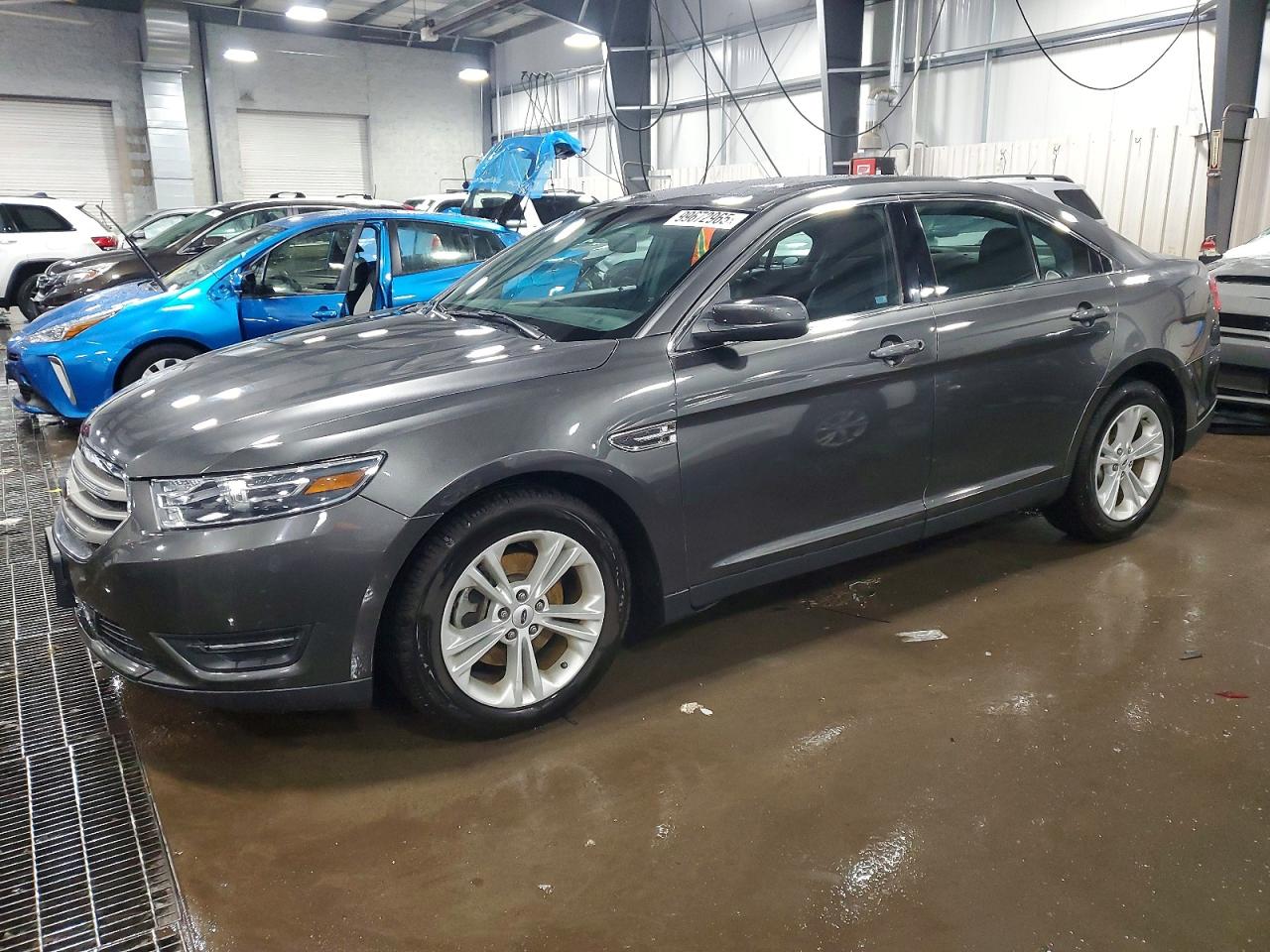 2015 FORD TAURUS
