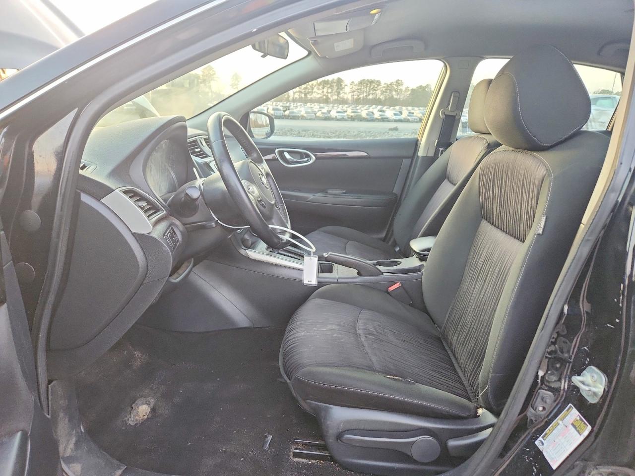 2019 NISSAN SENTRA S photo 7