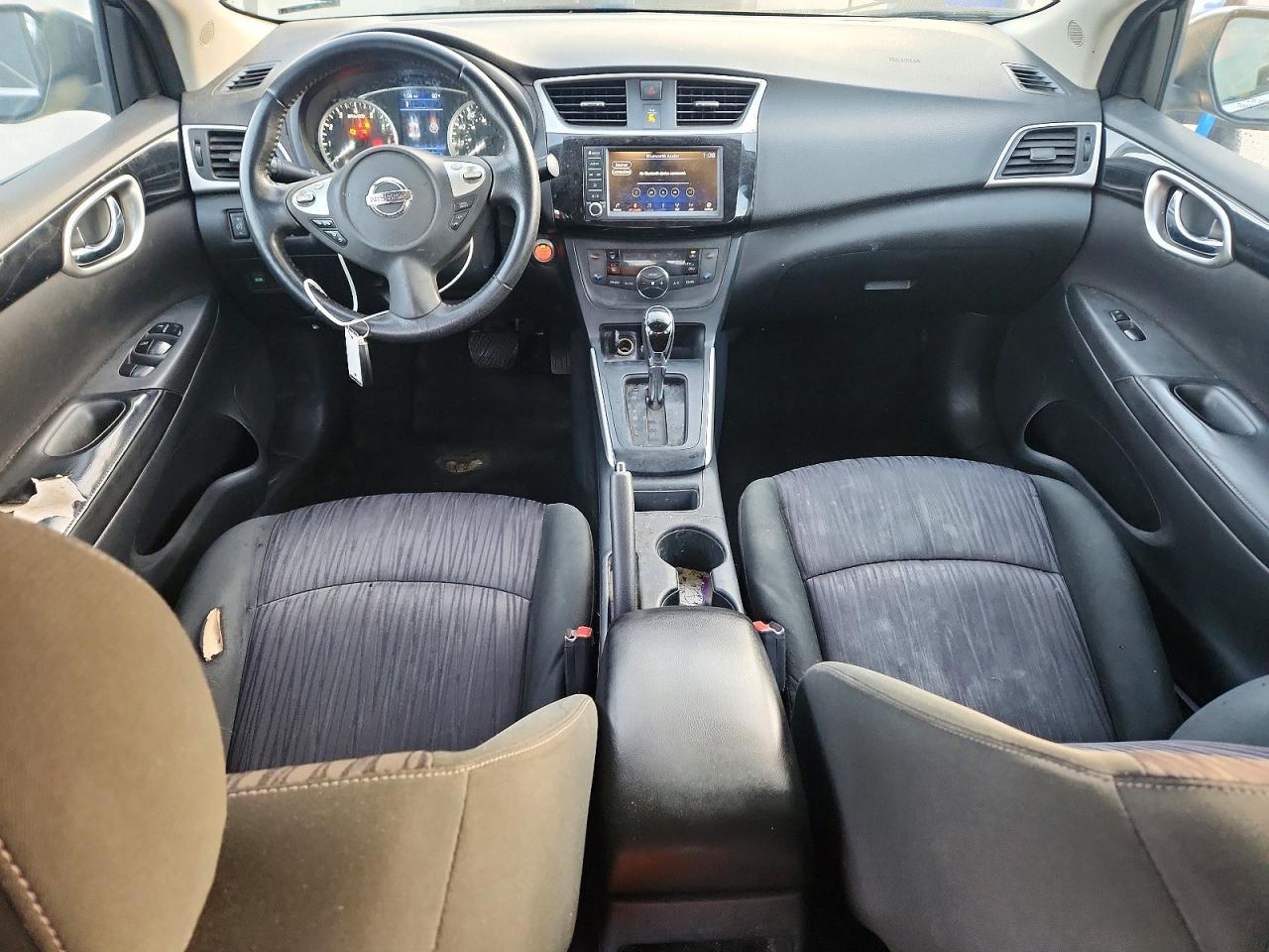 2019 NISSAN SENTRA S photo 8