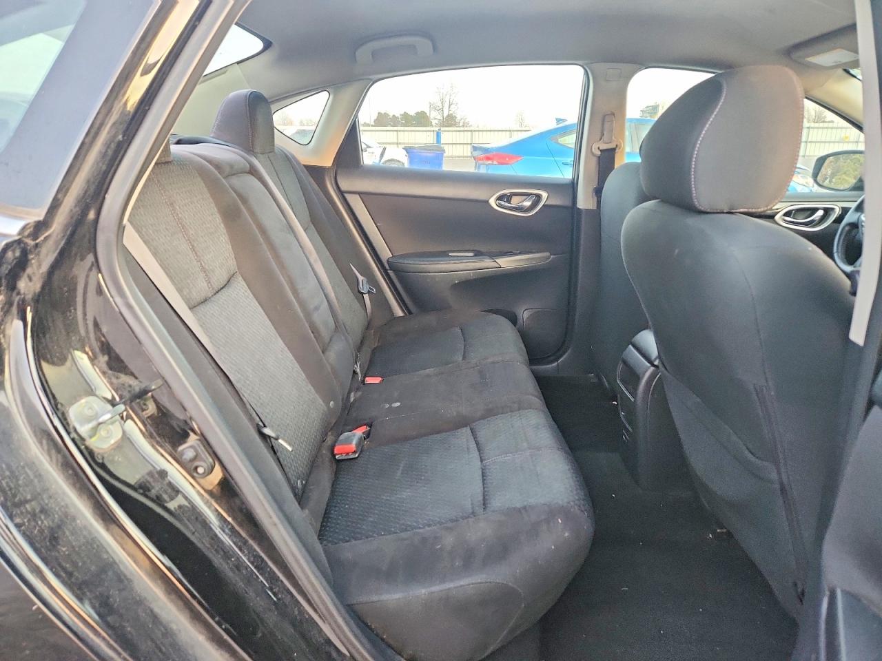 2019 NISSAN SENTRA S photo 10