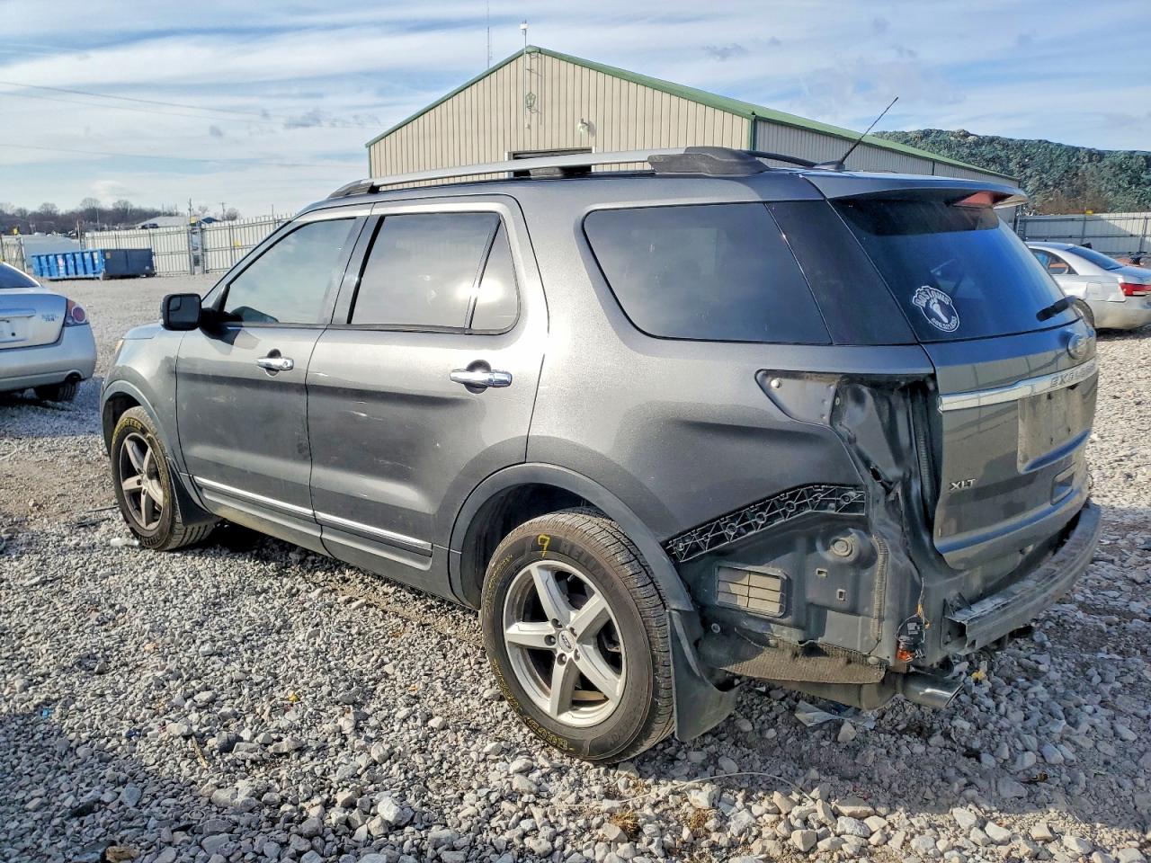2015 FORD EXPLORER XLT photo 2