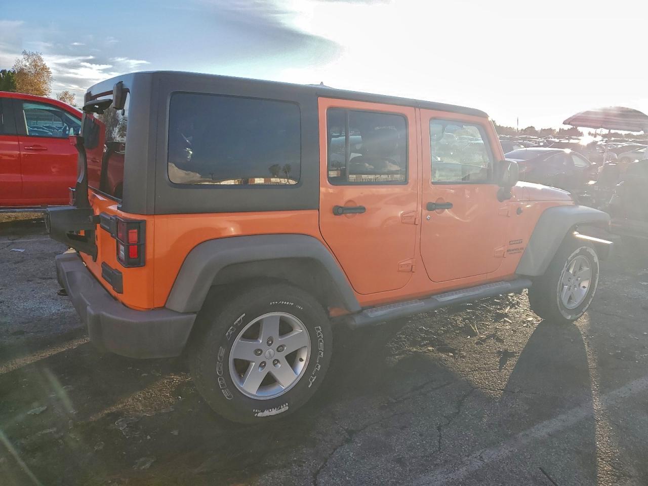 2012 JEEP WRANGLER UNLIMITED SPORT photo 3