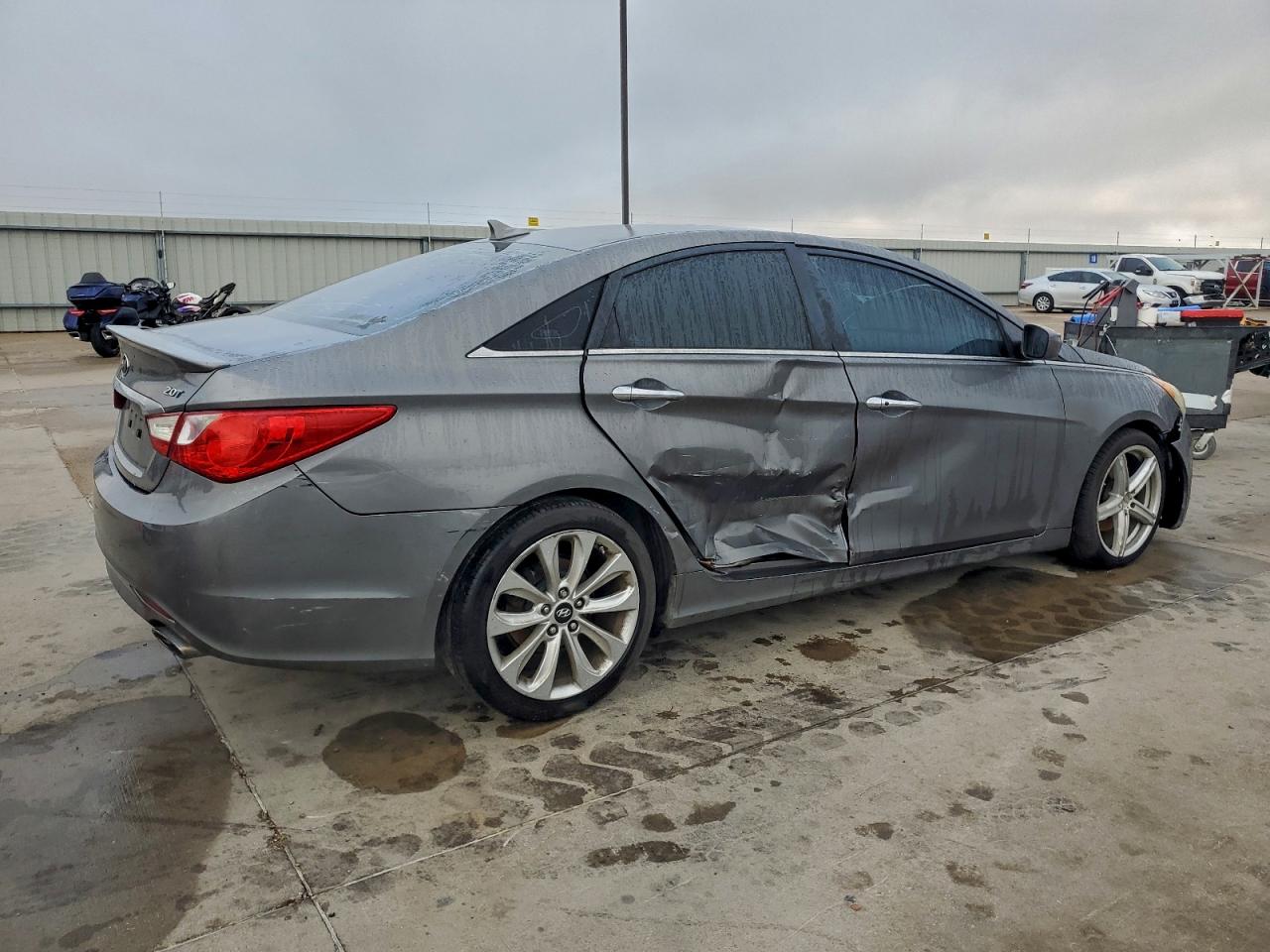2011 HYUNDAI SONATA SE photo 3