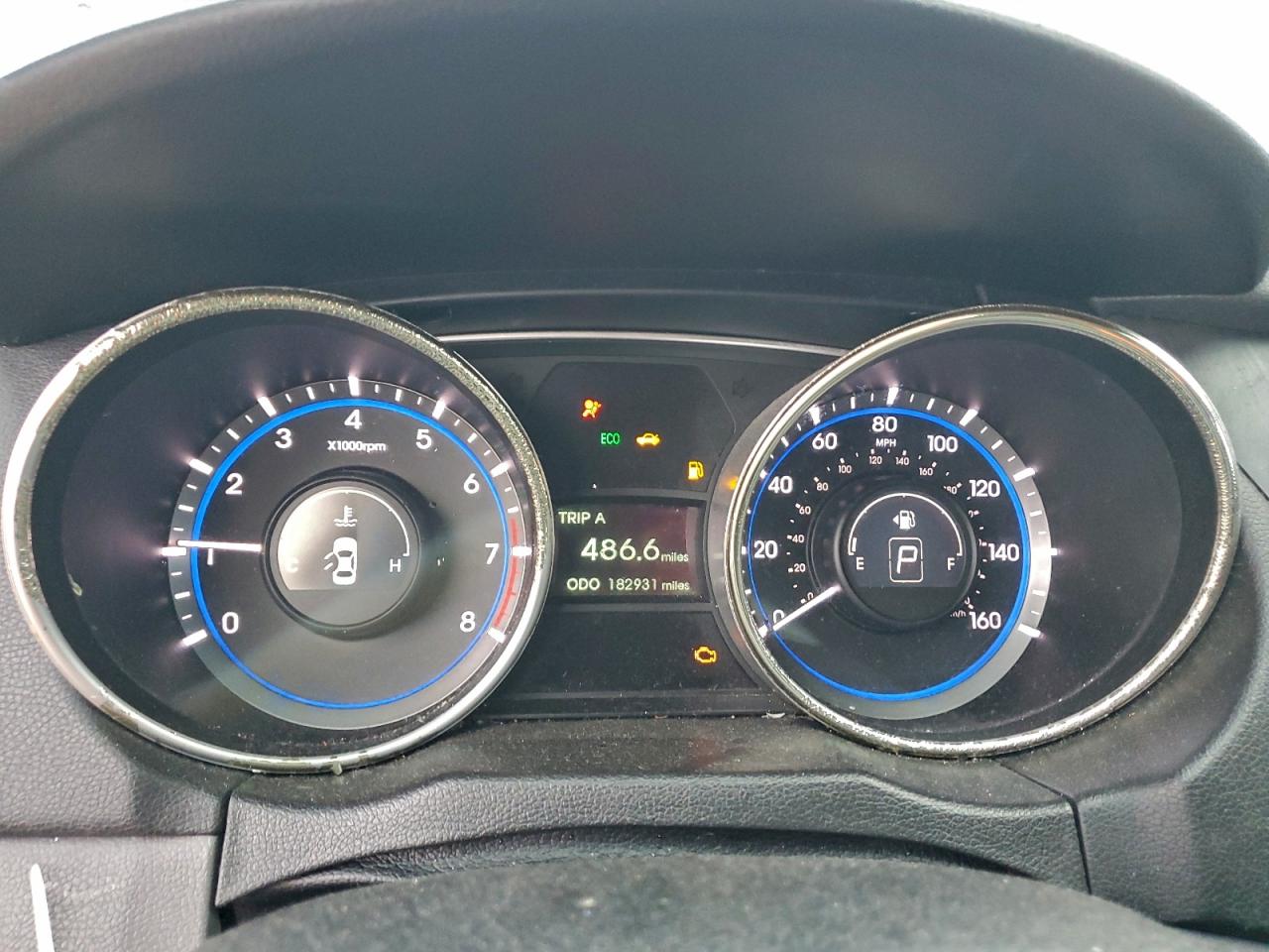 2011 HYUNDAI SONATA SE photo 9