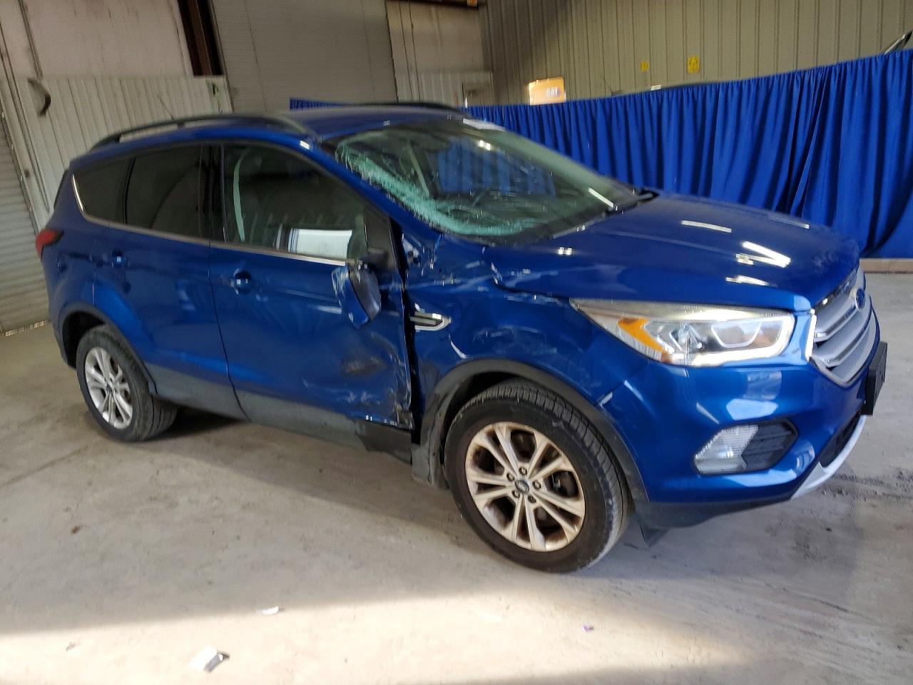 2019 FORD ESCAPE SEL photo 4