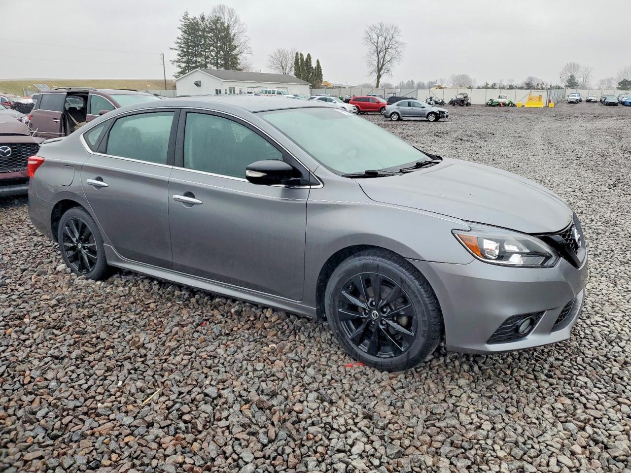 2018 NISSAN SENTRA S photo 4