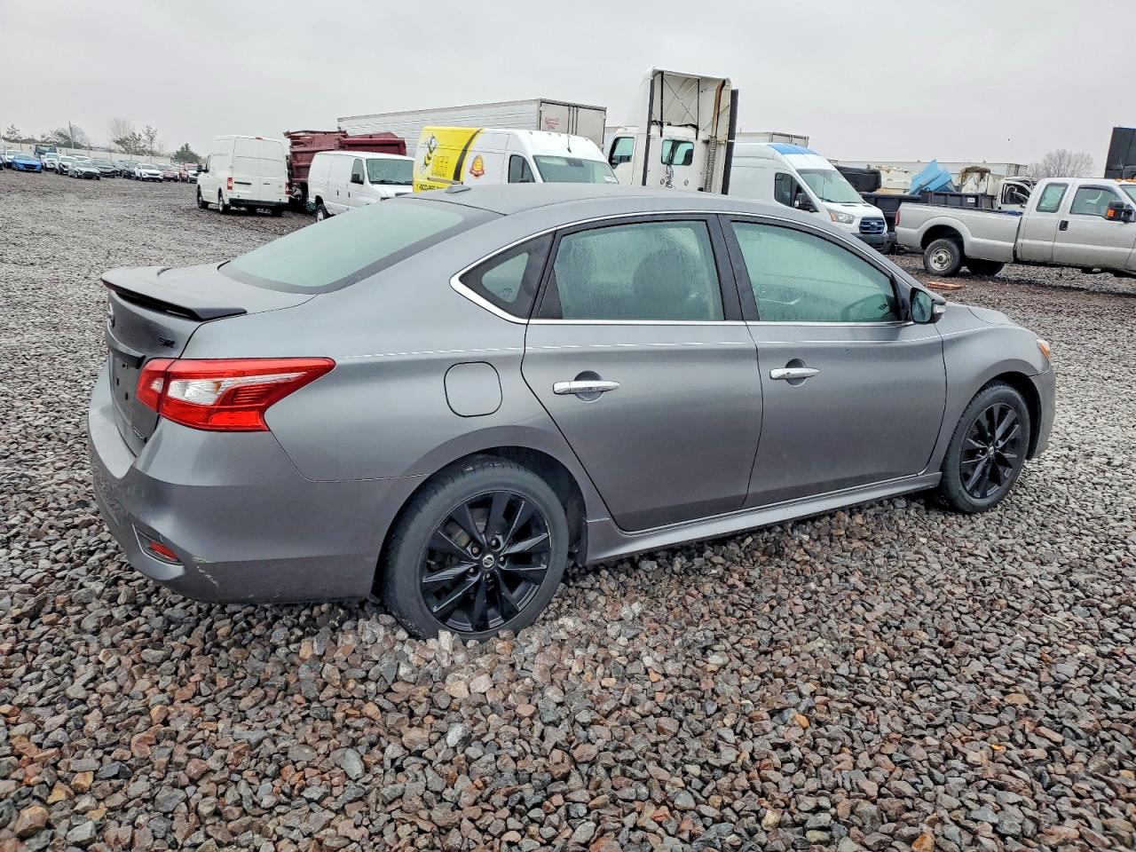 2018 NISSAN SENTRA S photo 3