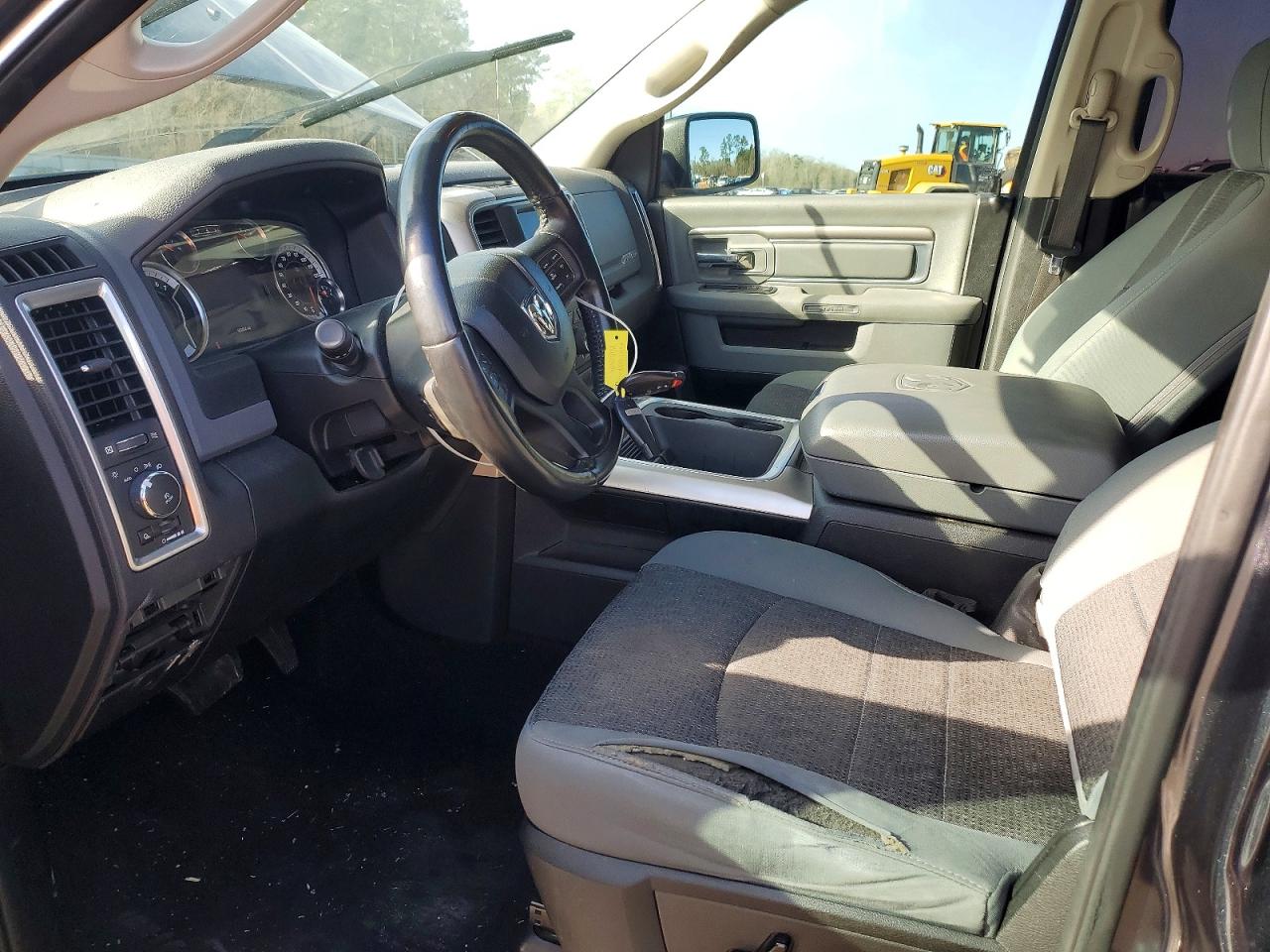 2019 RAM 1500 CLASSIC SLT photo 7