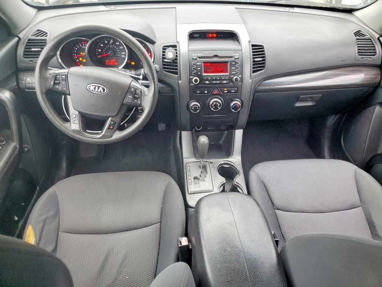 2012 KIA SORENTO BASE photo 8