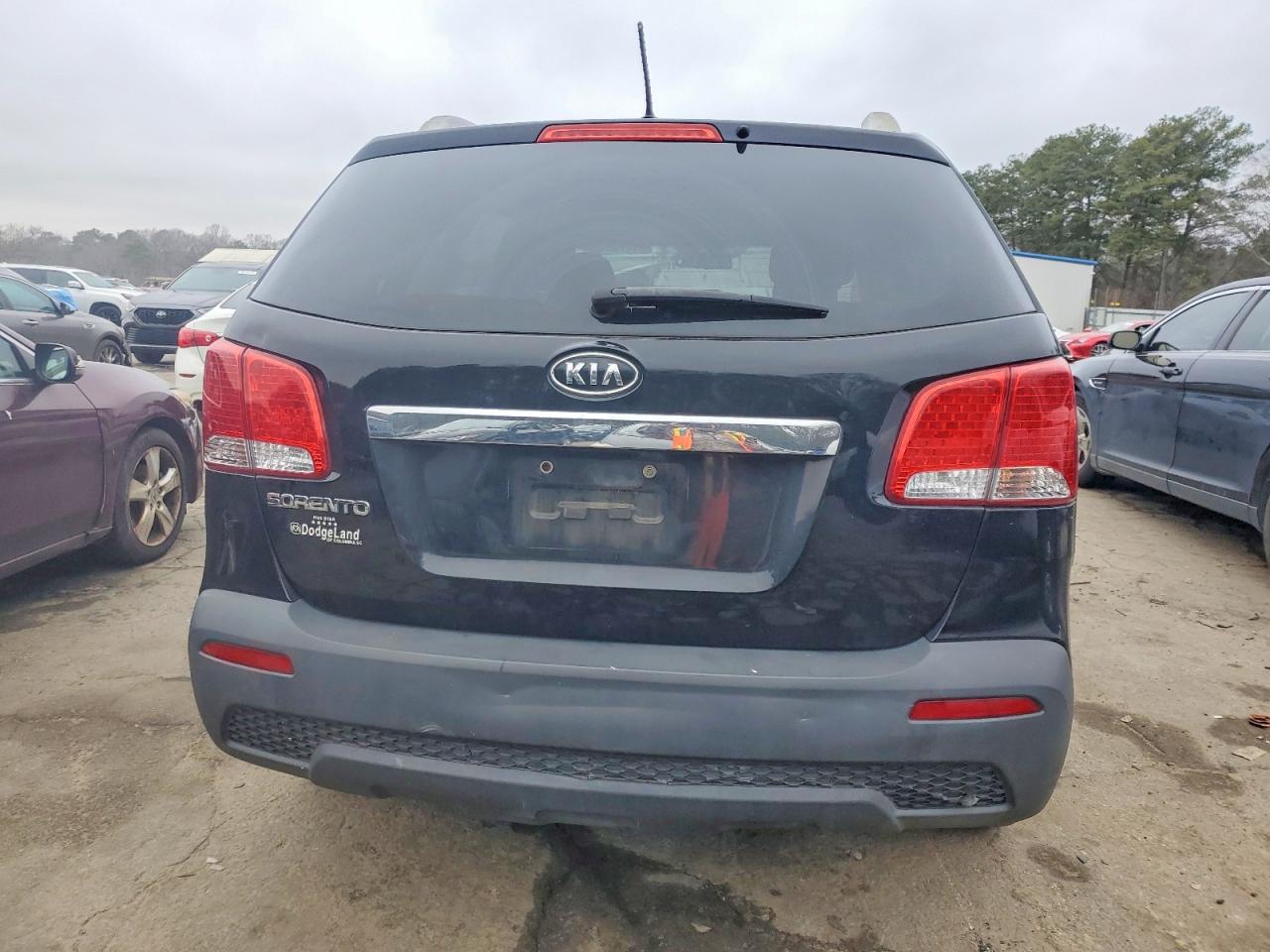 2012 KIA SORENTO BASE photo 6