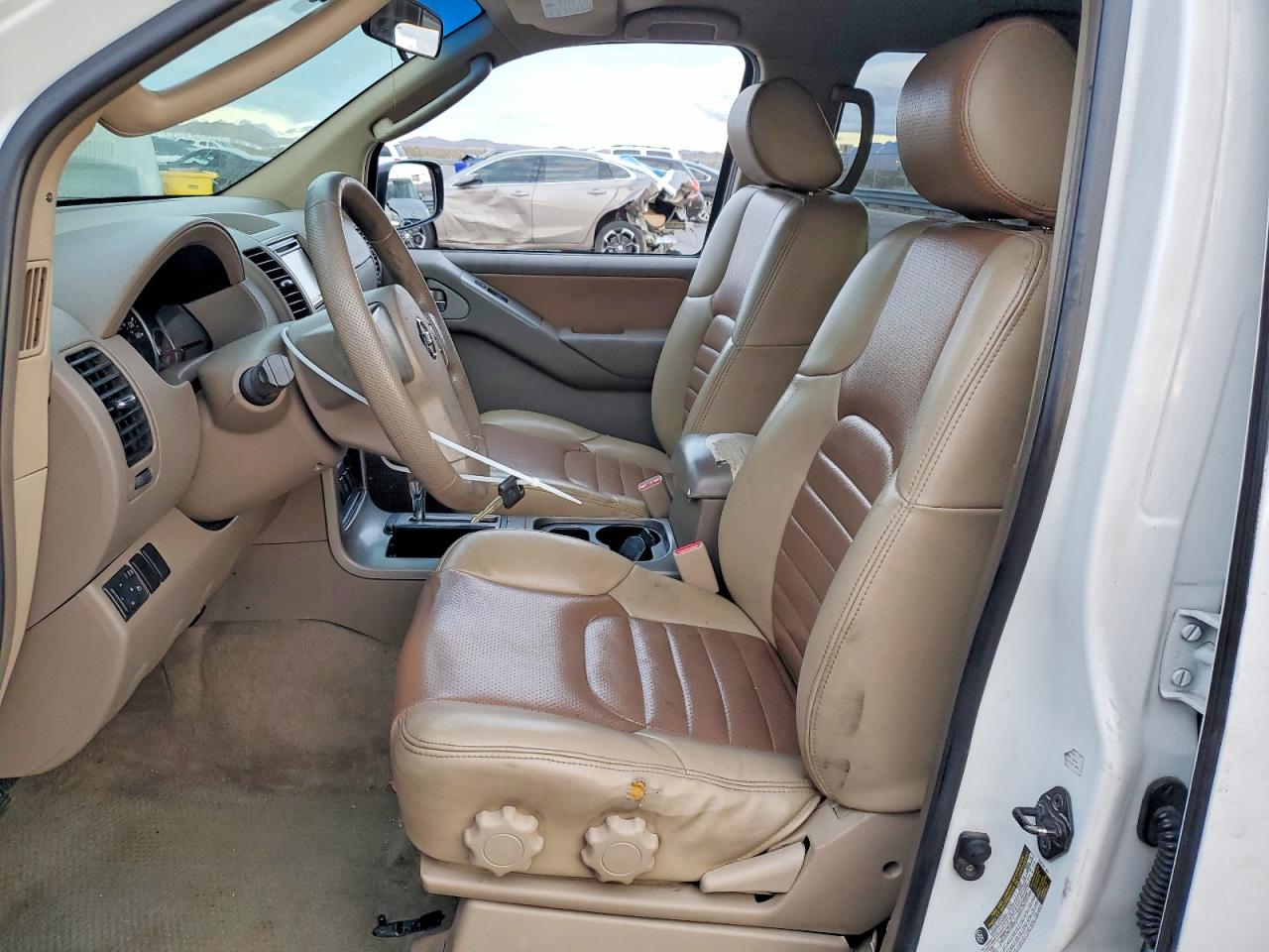 2008 NISSAN PATHFINDER S photo 13