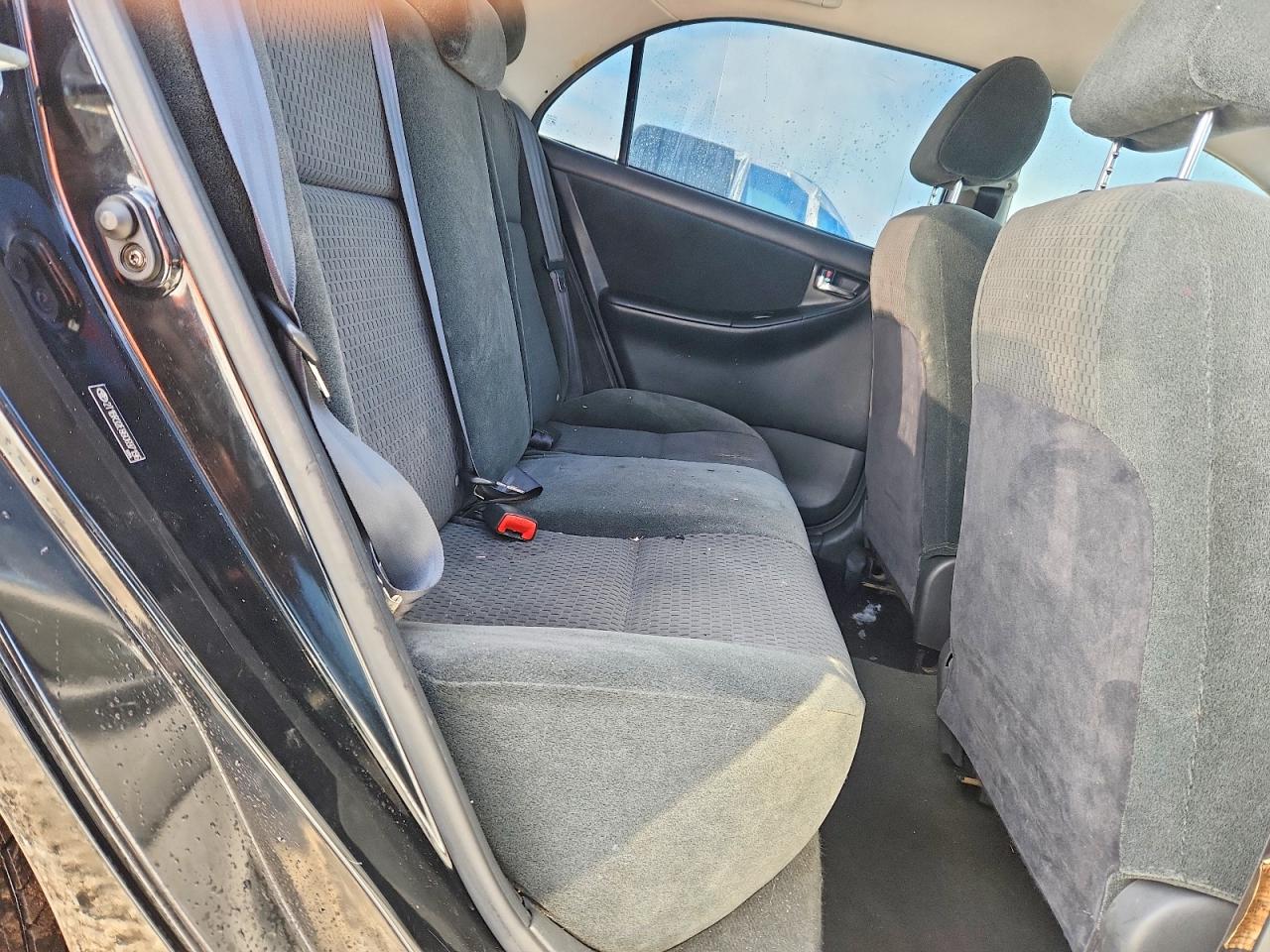 2006 TOYOTA COROLLA S photo 10