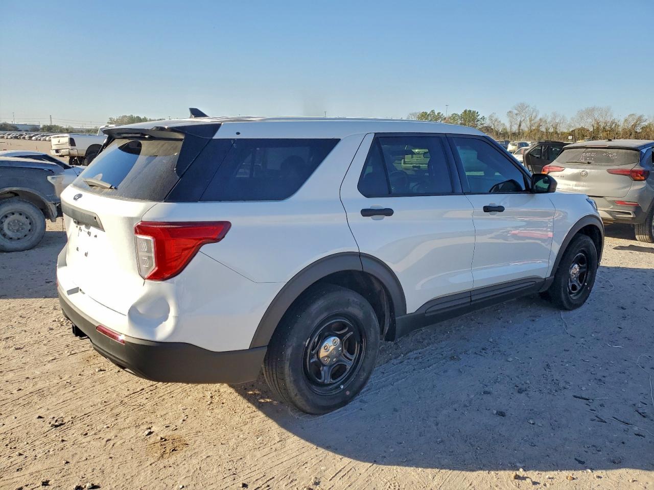 2023 FORD EXPLORER POLICE INTERCEPTOR photo 3