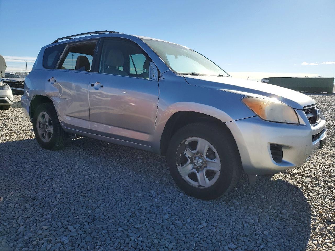 2011 TOYOTA RAV4 photo 4