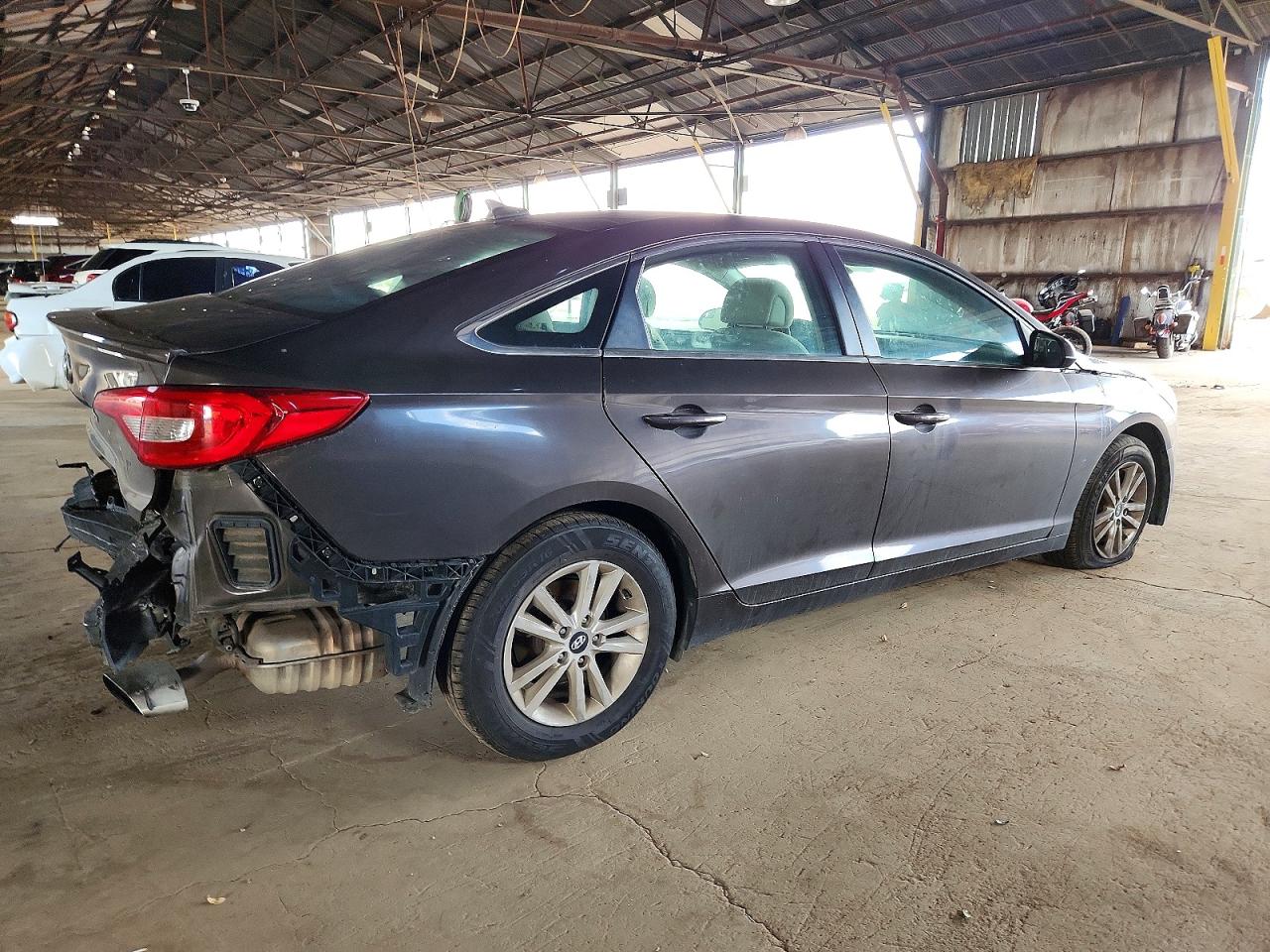 2015 HYUNDAI SONATA SE photo 3