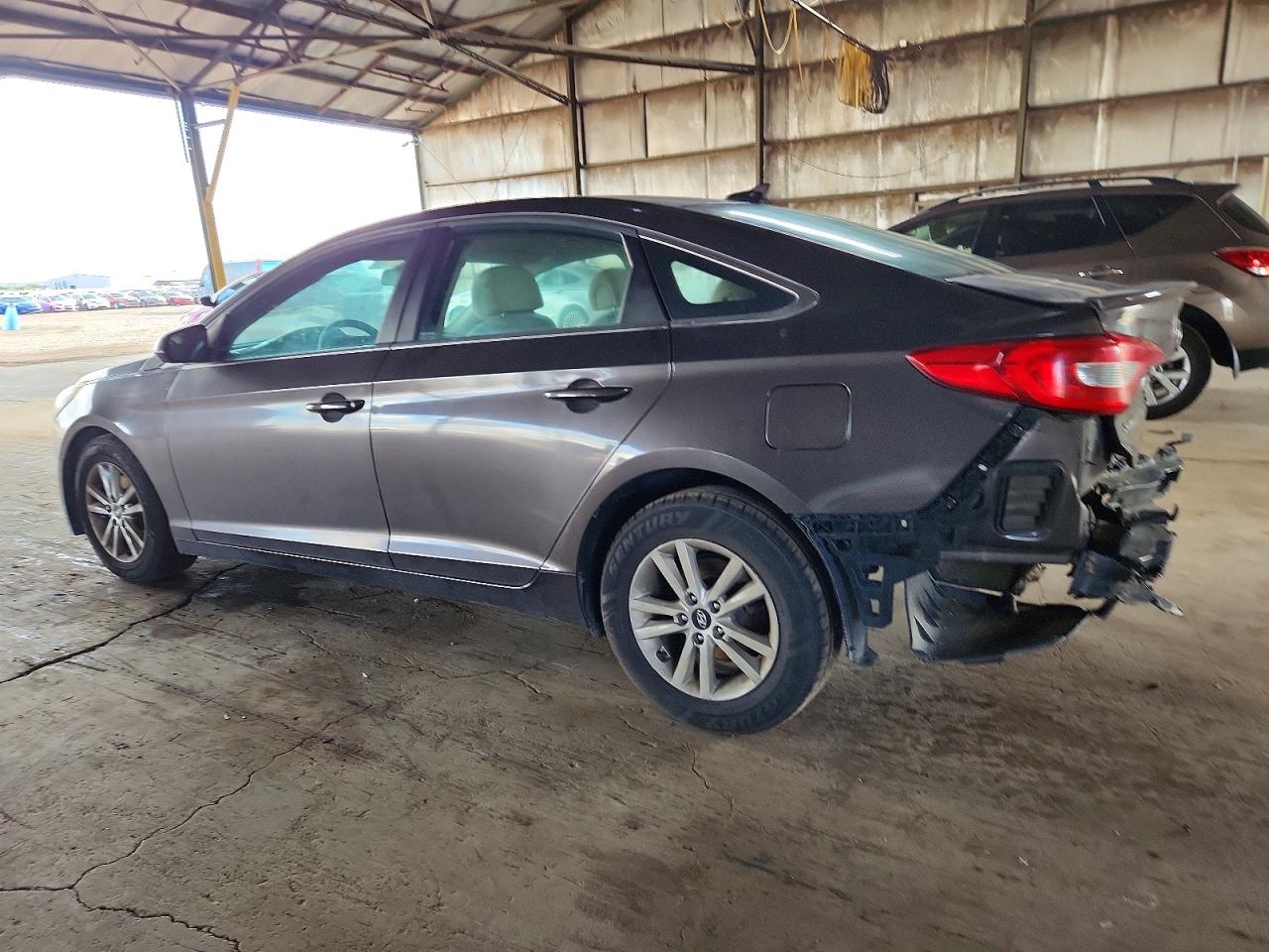2015 HYUNDAI SONATA SE photo 2