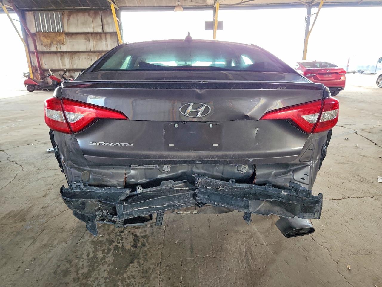 2015 HYUNDAI SONATA SE photo 6