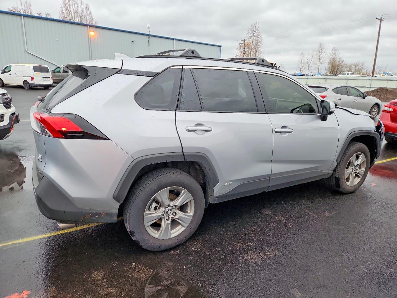 2025 TOYOTA RAV4 LE photo 3