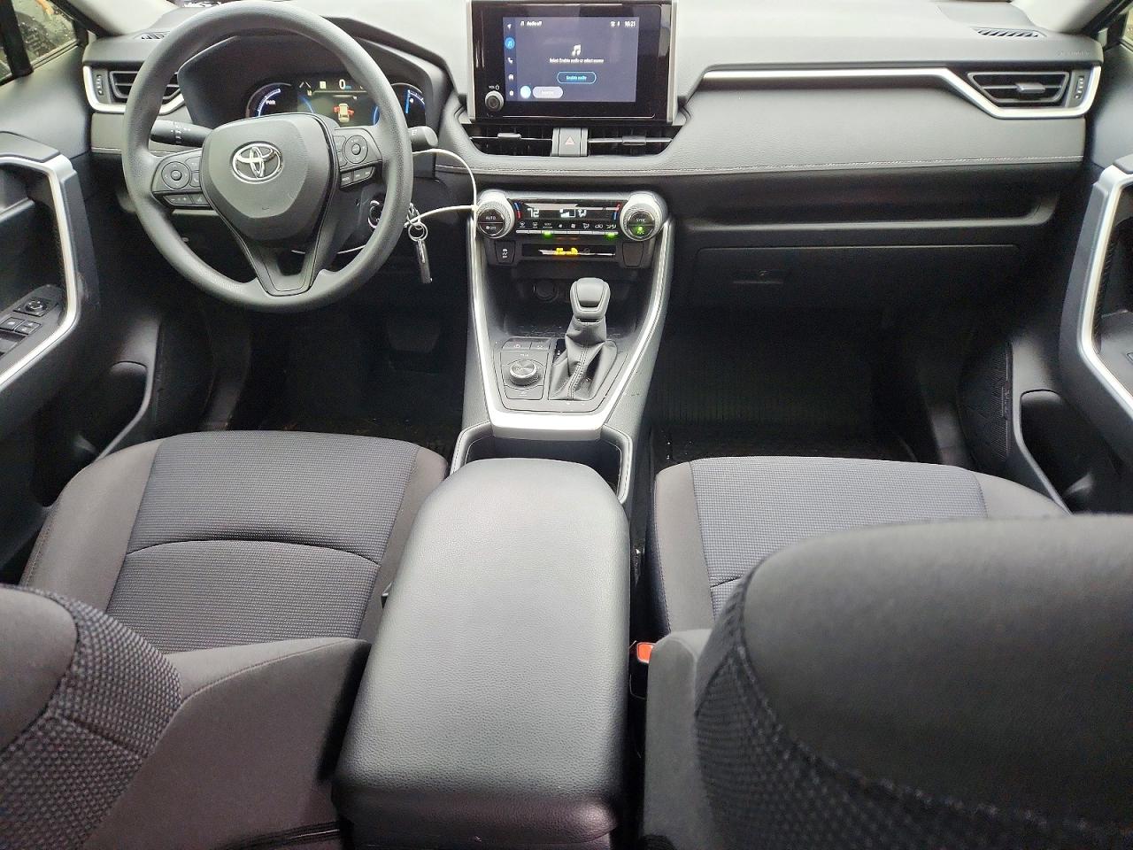 2025 TOYOTA RAV4 LE photo 8