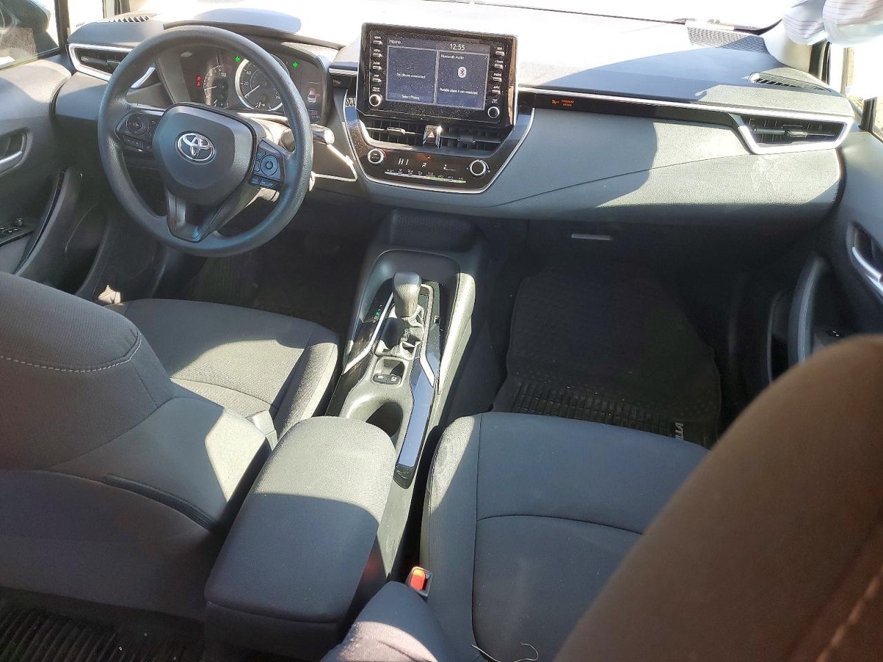 2020 TOYOTA COROLLA LE photo 8