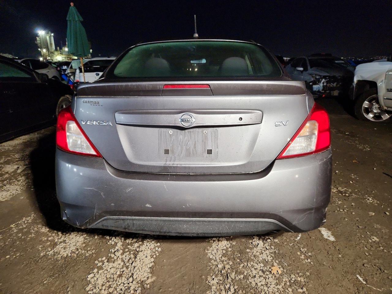 2018 NISSAN VERSA S photo 6