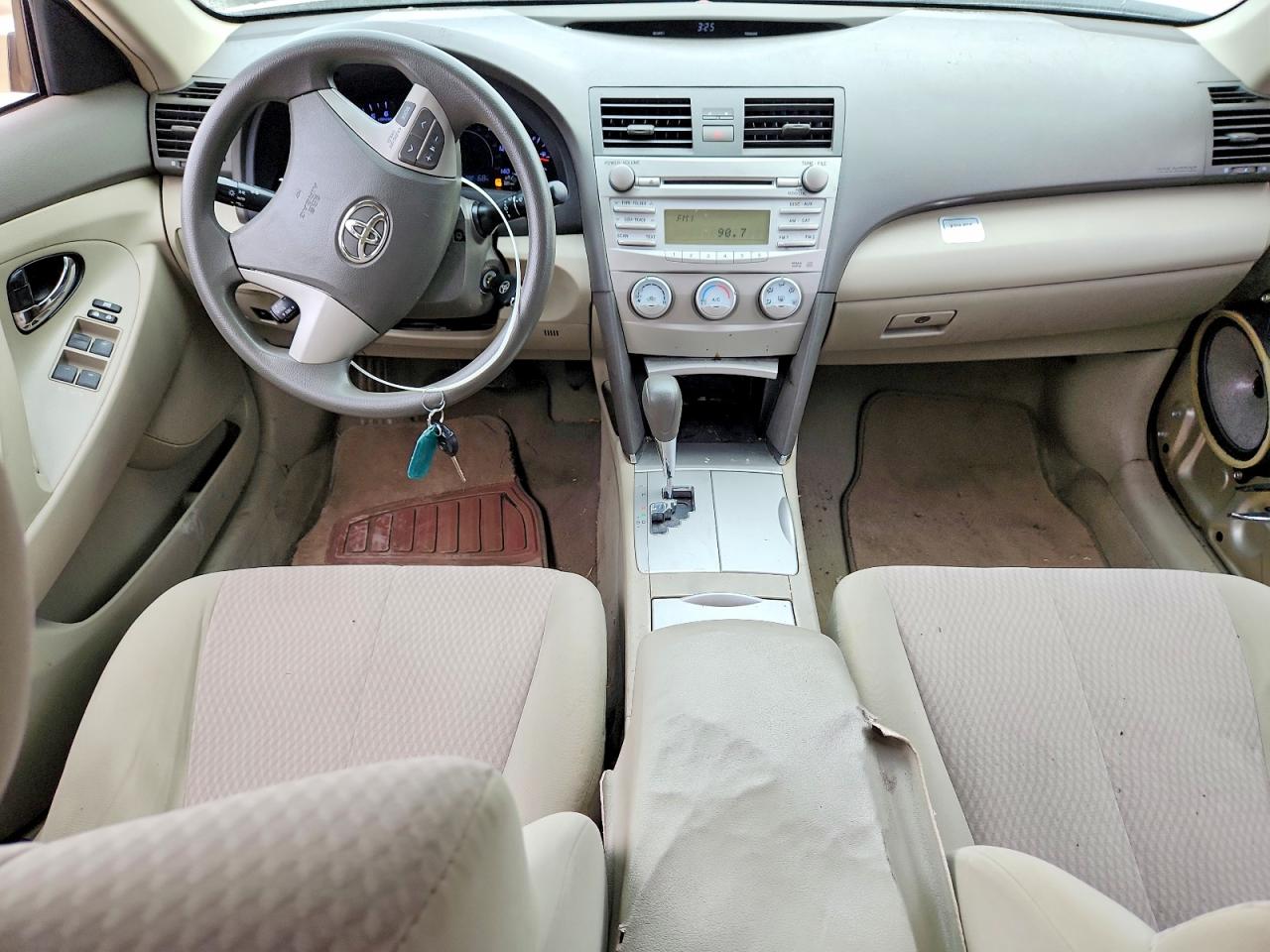 2011 TOYOTA CAMRY BASE photo 8