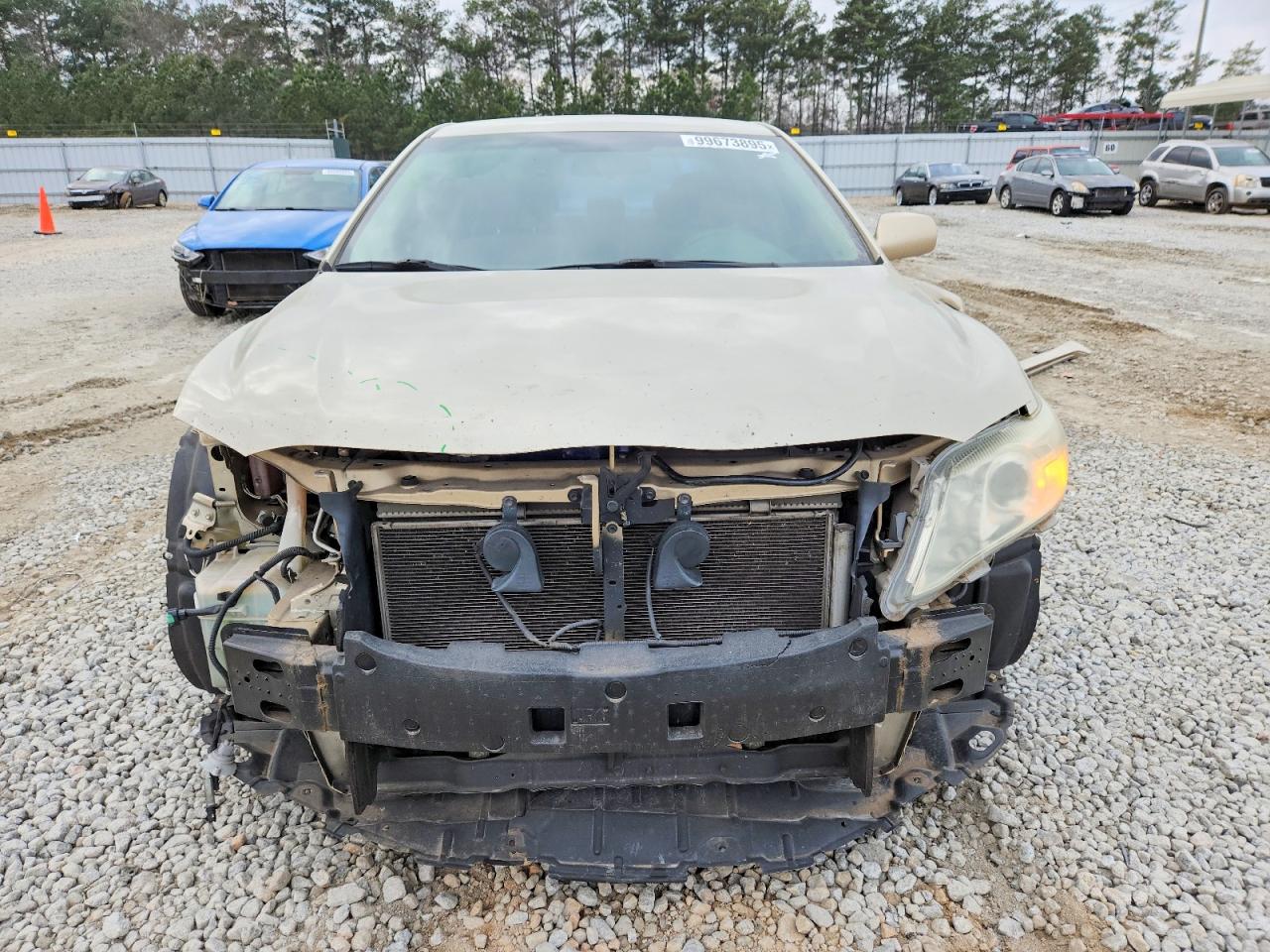 2011 TOYOTA CAMRY BASE photo 5