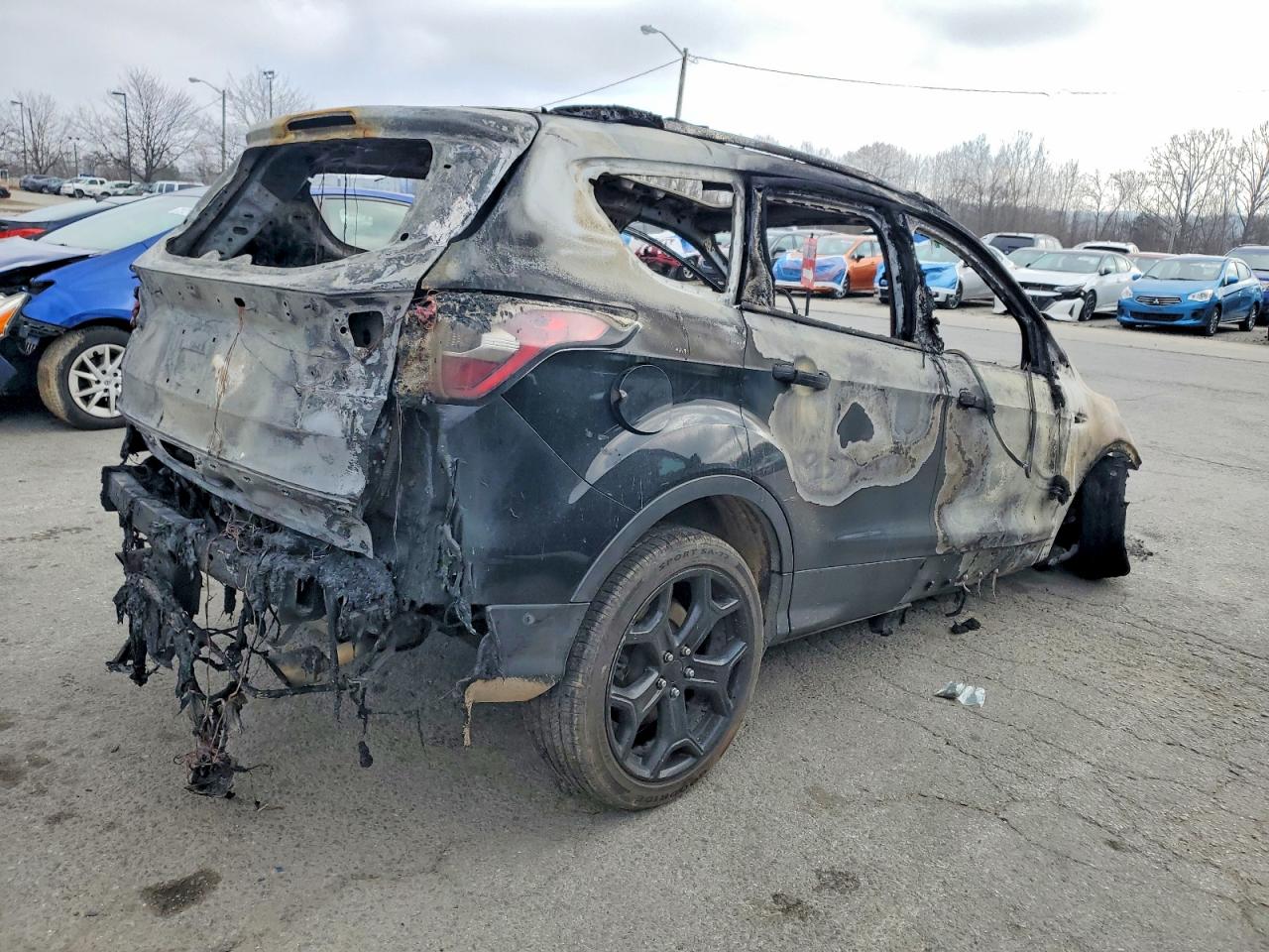 2017 FORD ESCAPE TITANIUM photo 3