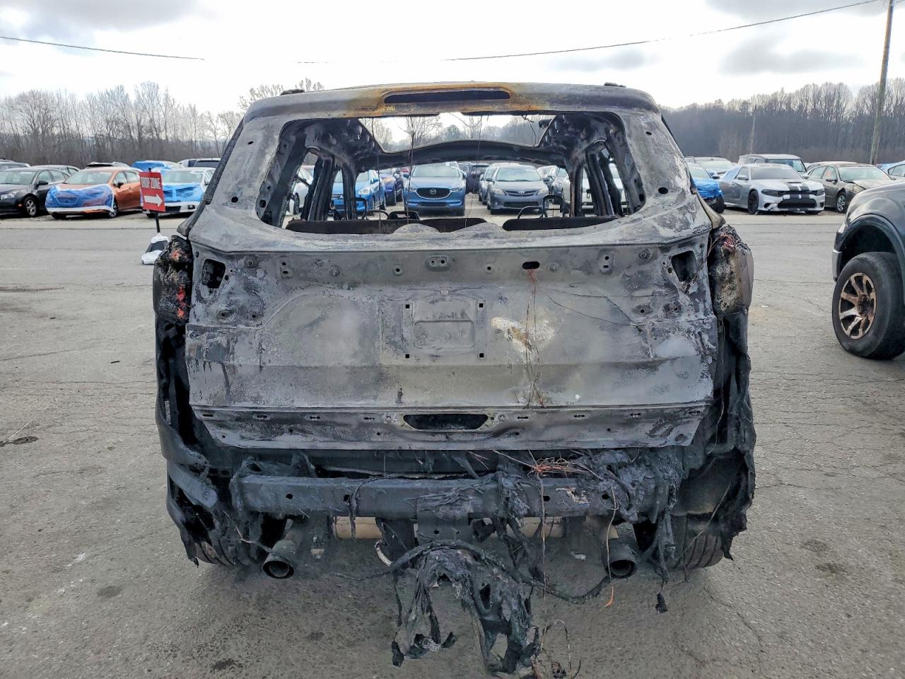 2017 FORD ESCAPE TITANIUM photo 6
